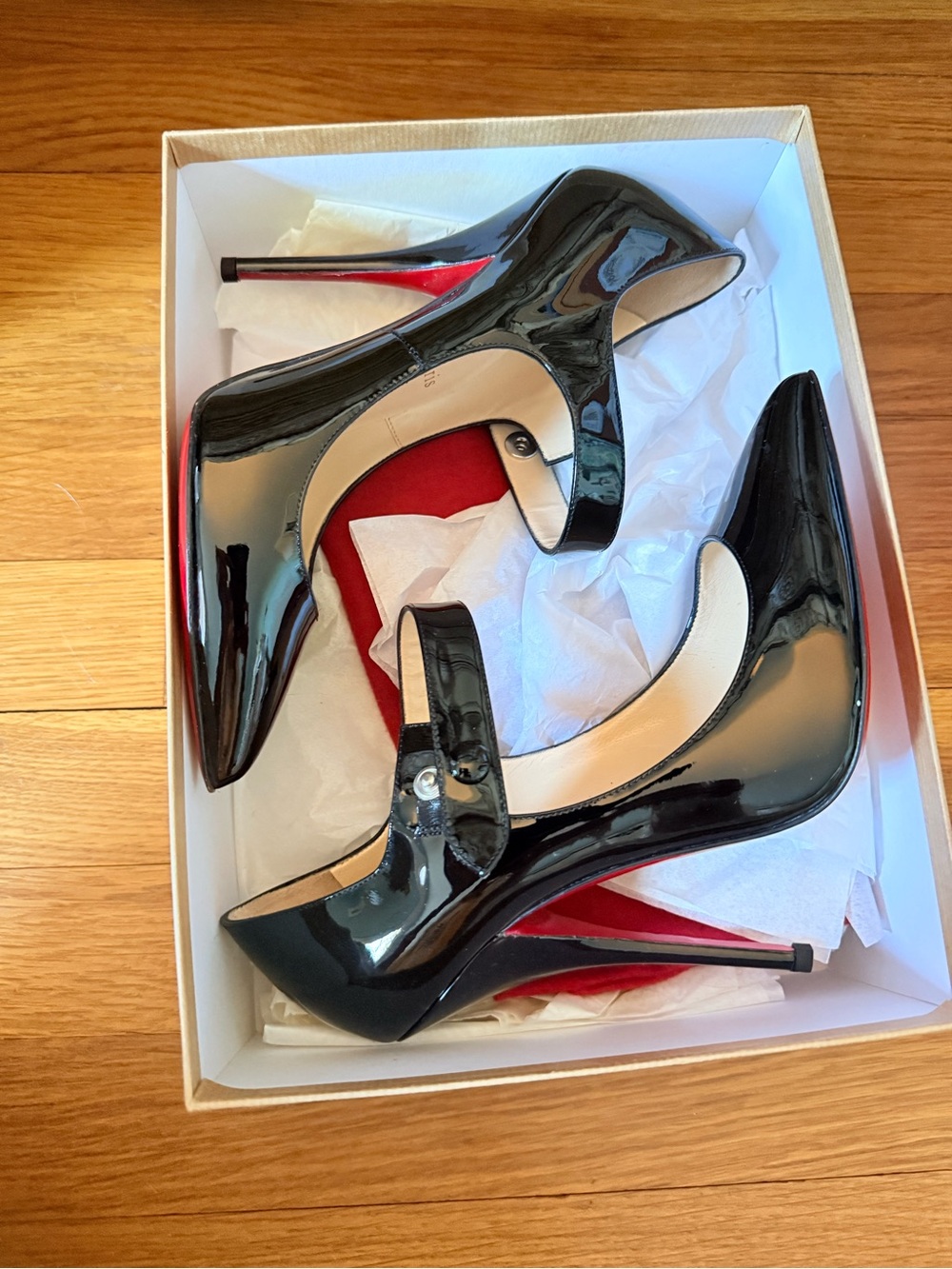 Christian Louboutin Black Patent Mary Jane Pointed Pumps size 39 - Picture 2 of 7